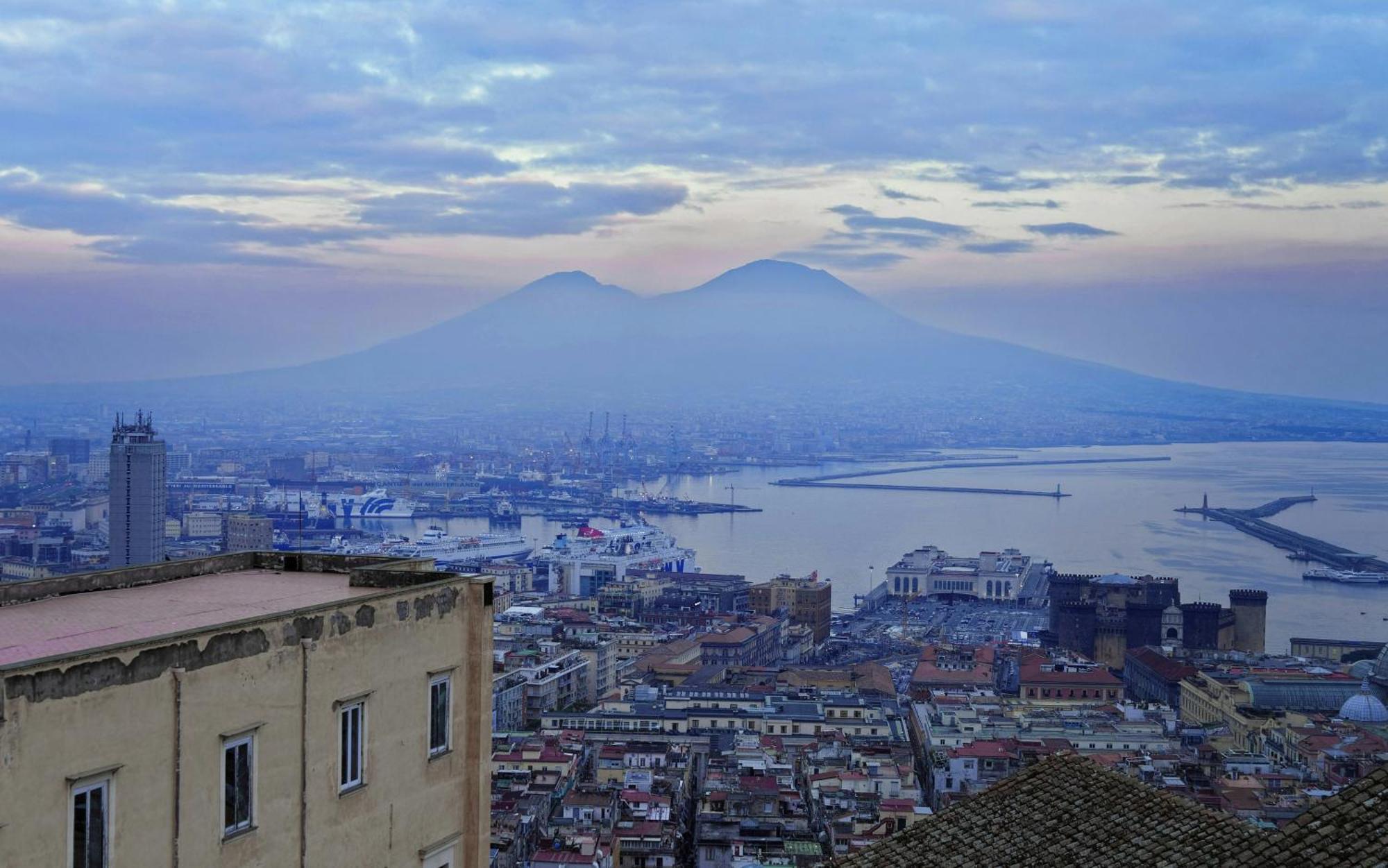 Home Smart Rent Appartamento Nei Pressi Di Via Toledo 2 Camere Da Letto Naples Exterior photo