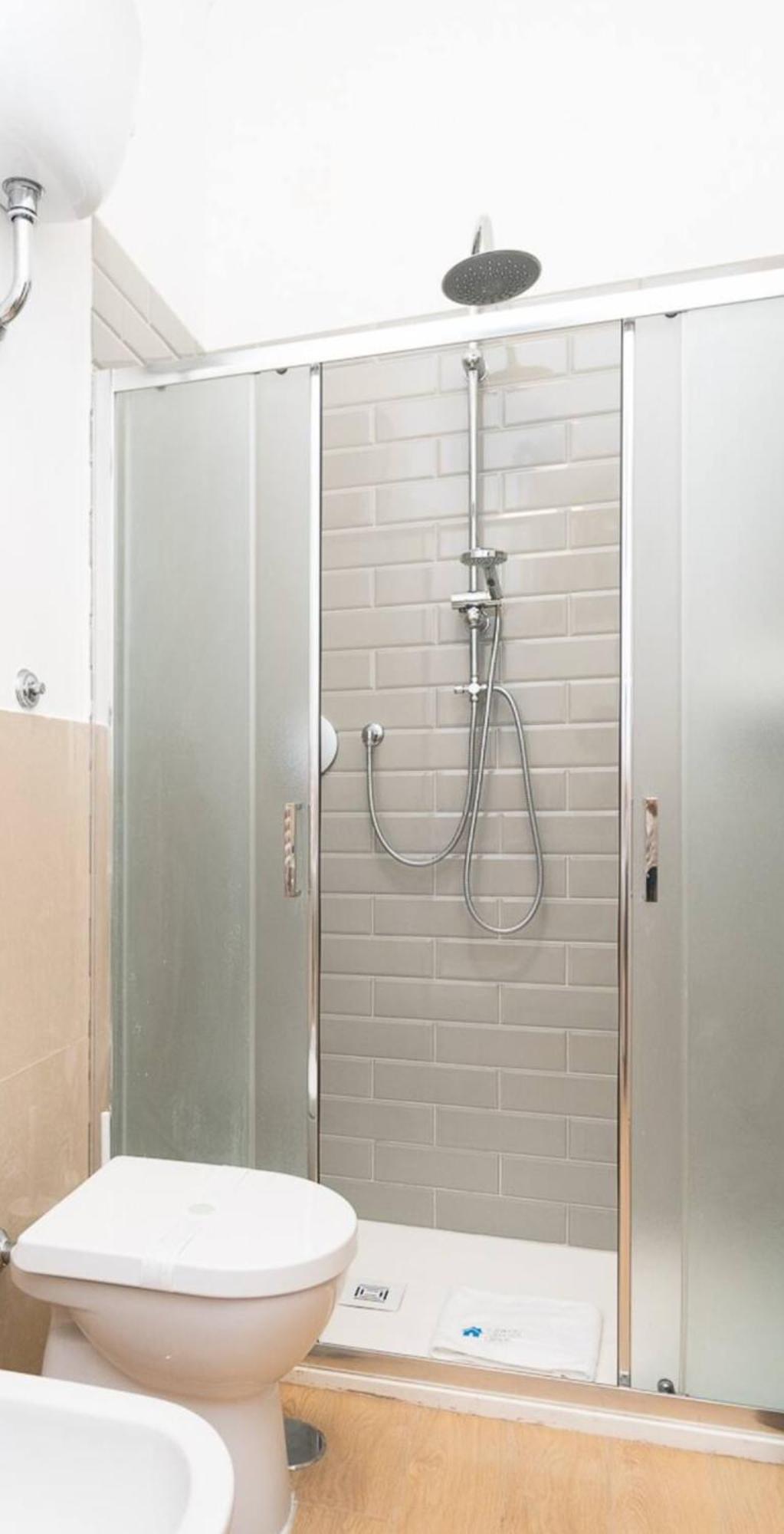 Home Smart Rent Appartamento Nei Pressi Di Via Toledo 2 Camere Da Letto Naples Exterior photo
